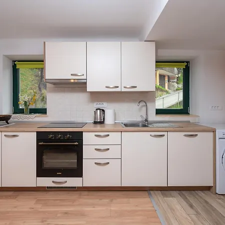 Zelena Hisa Pri Bjov Appartement