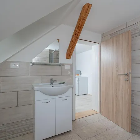 Appartement Zelena Hisa Pri Bjov *