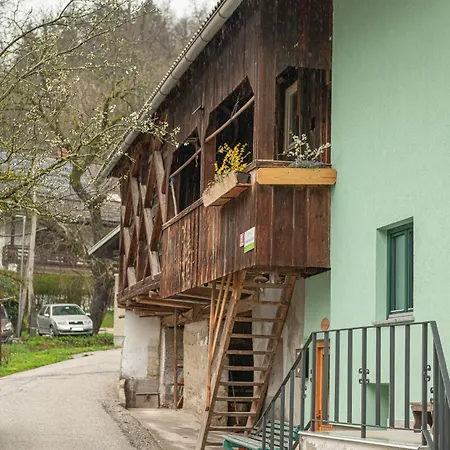 Zelena Hisa Pri Bjov * Bohinjska Bela