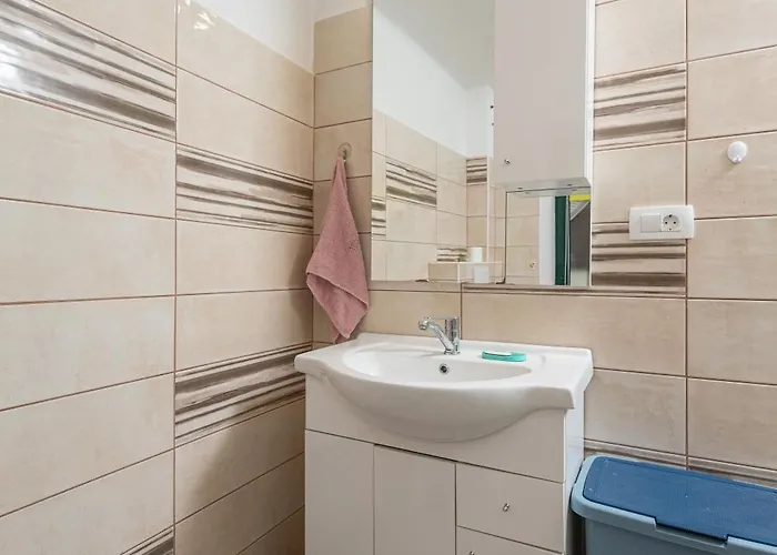 Zelena Hisa Pri Bjov Daire *