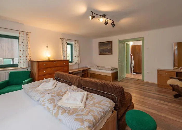 公寓 Zelena Hisa Pri Bjov 波希基斯卡贝拉