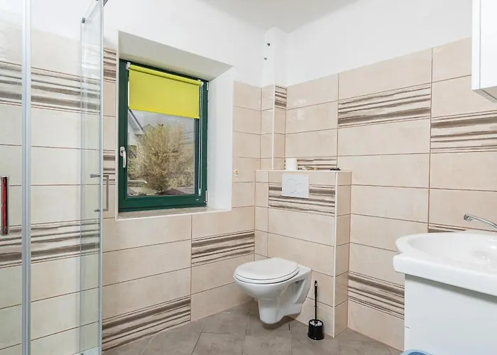 Zelena Hisa Pri Bjov 波希基斯卡贝拉