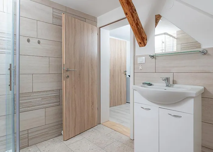 Zelena Hisa Pri Bjov * Bohinjska Bela